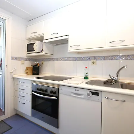 別荘 East Beachfront Townhouse Lunimar